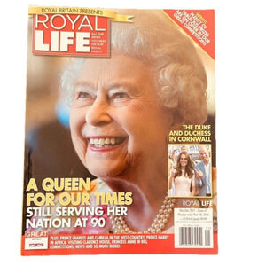 𝅺ROYAL Life Magazine - Issue 42 (Dec/Jan 2017)